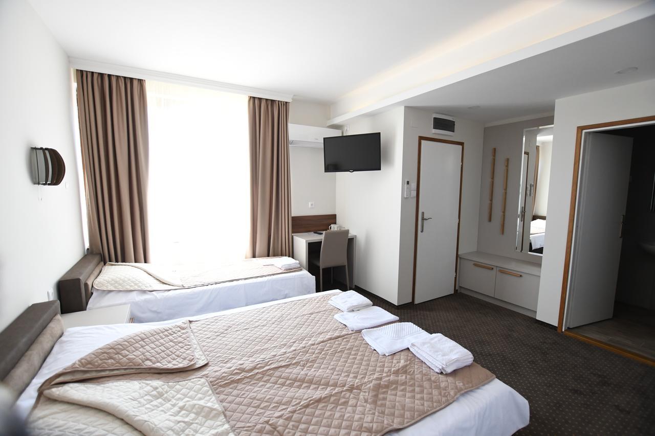 Atrijum Apartments And Rooms Kladovo Exterior foto
